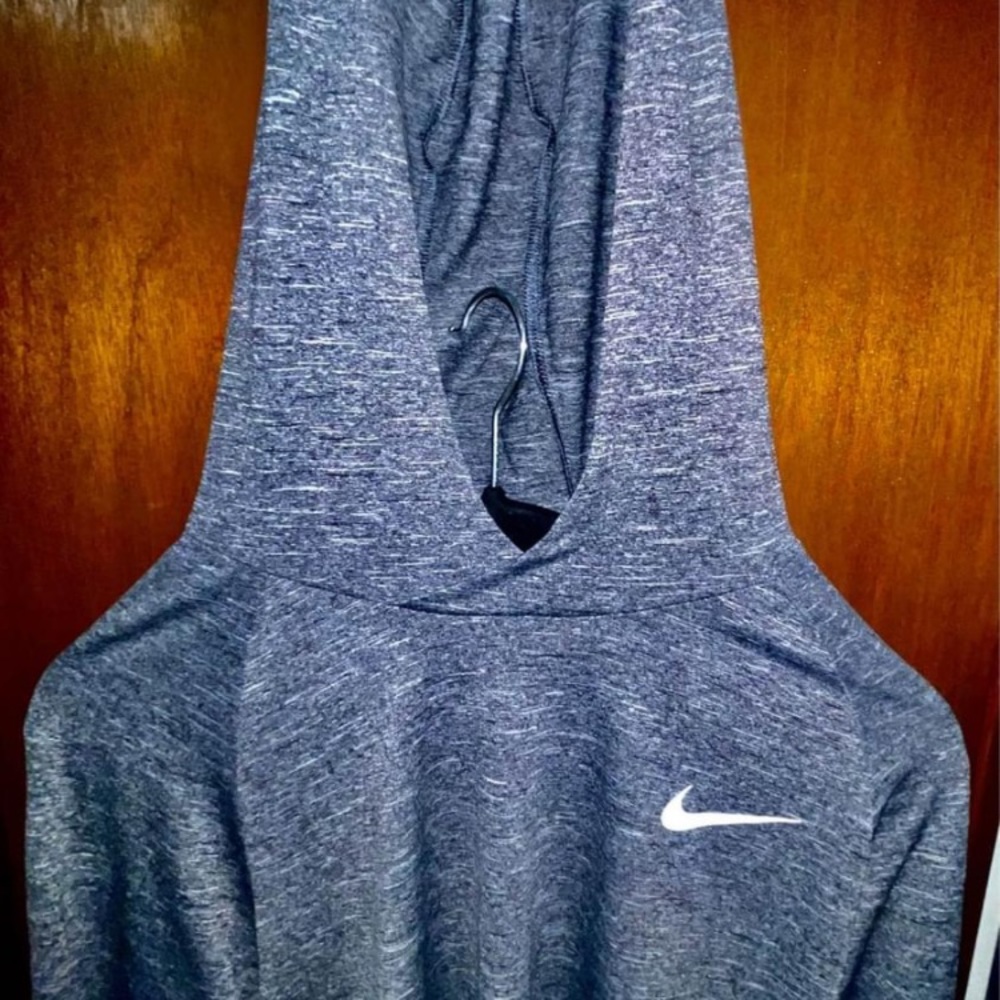Nike pullover hoodie